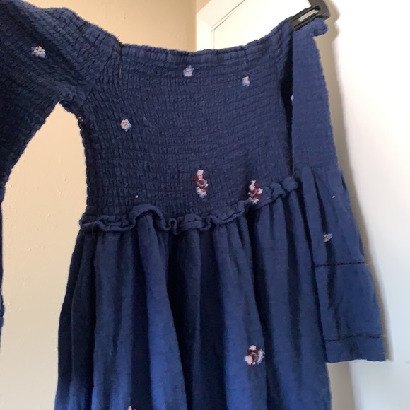 Floral Sleeve Dress - Picture 3 of 3